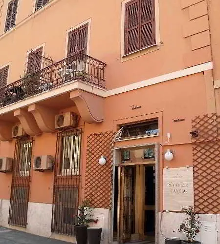 Aparthotel Candia 3*